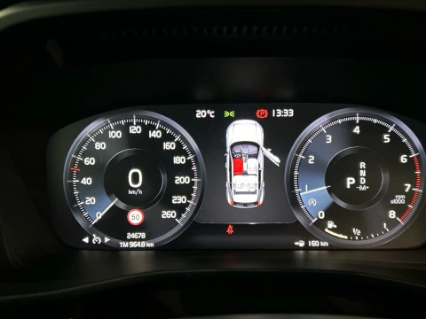 Volvo XC40 2.0 T4 MOMENTUM AUTO 190 5P