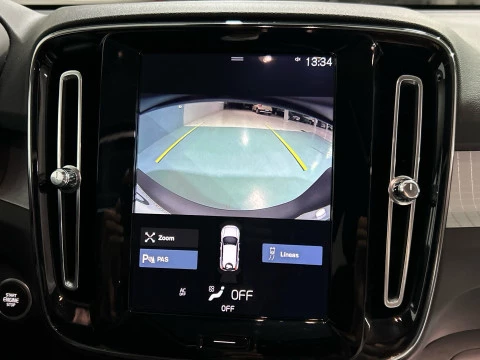 Volvo XC40 2.0 T4 MOMENTUM AUTO 190 5P