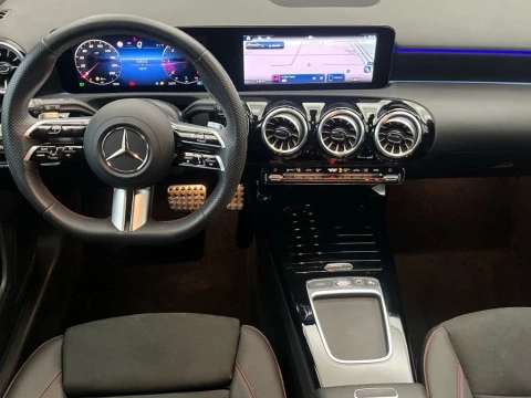 Mercedes-Benz Clase A 200 d Compacto