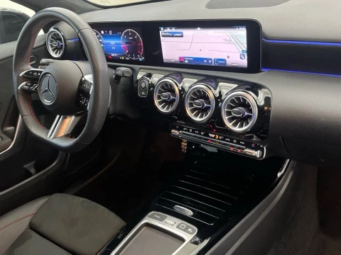 Mercedes-Benz Clase A 200 d Compacto