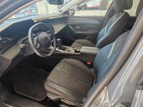 Peugeot 308 1.2 PURETECH 130 ALLURE 5P