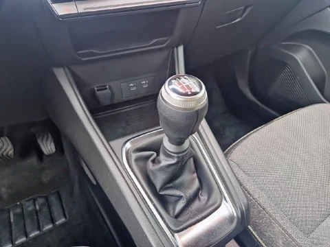 Renault Captur techno Eco-G 100cv (74 kW)