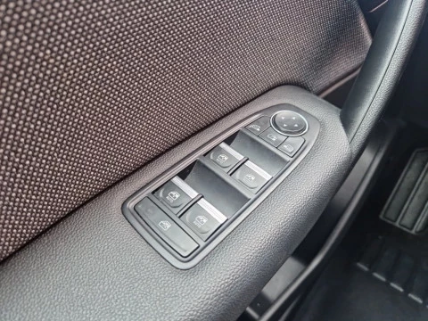 Renault Captur techno Eco-G 100cv (74 kW)