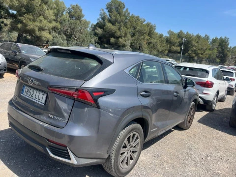 Lexus NX 2.5 300h Business Navigation 2WD