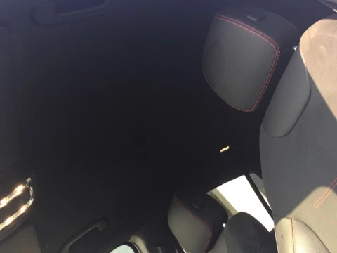 Mercedes-Benz GLA  200 d