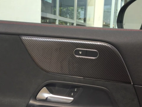 Mercedes-Benz GLA  200 d