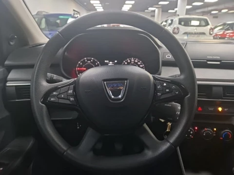 Dacia Sandero Essential SCe 49kW (65CV)