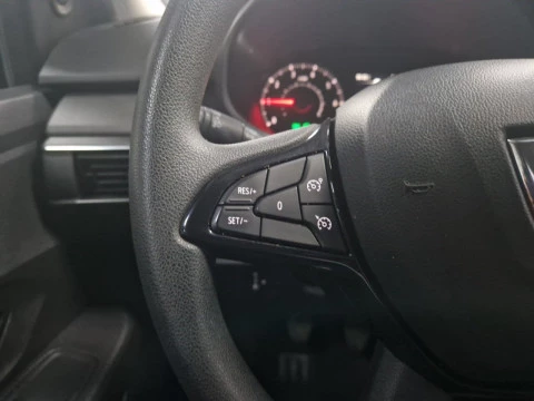 Dacia Sandero Essential SCe 49kW (65CV)