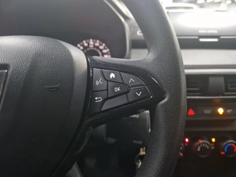 Dacia Sandero Essential SCe 49kW (65CV)