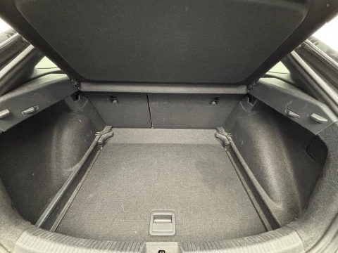 Volkswagen Taigo R-Line 1.0 TSI 81kW (110CV) DSG