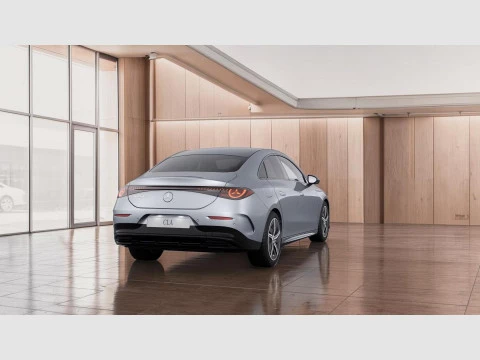 Mercedes-Benz CLA  250+ con tecnologia EQ