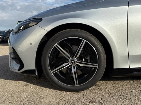 Mercedes-Benz CLA  250+ con tecnologia EQ