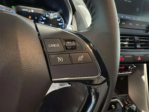 Mitsubishi Eclipse Cross 2.4 PHEV KAITEKI AUTO 4WD 188 5P