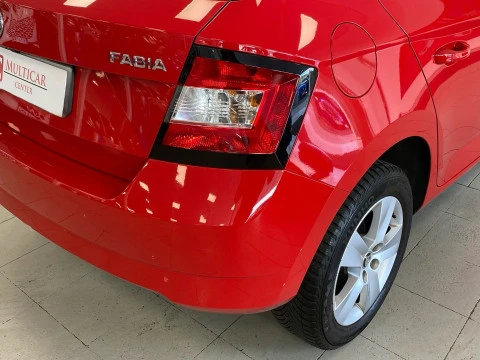Skoda Fabia 1.0 TSI 70KW (95cv) Active
