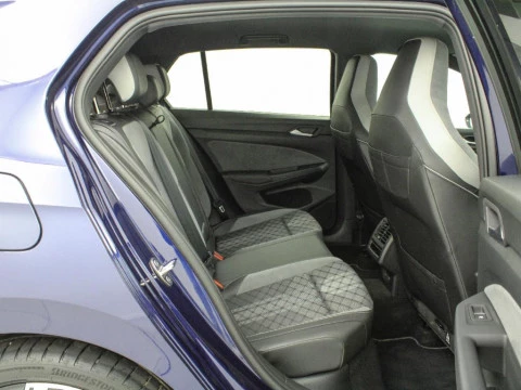 Volkswagen Golf 1.5 ETSI MHEV DSG R-LINE 150CV 5P