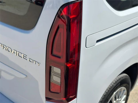 Toyota Proace City Verso Combi L1 1.5D VX 130