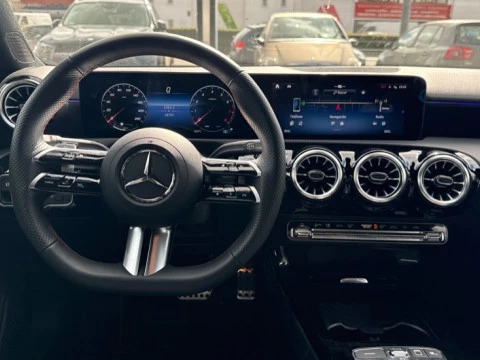 Mercedes-Benz Clase A  180 Compacto