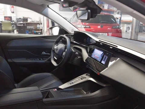 Peugeot 308 Nuevo  5p Allure PLUG-IN HYBRID 180 e-EAT8