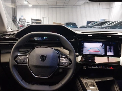 Peugeot 308 Nuevo  5p Allure PLUG-IN HYBRID 180 e-EAT8