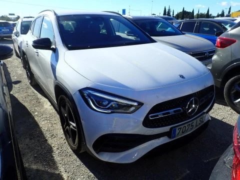 Mercedes-Benz GLA GLA 200 D