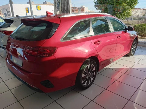 Kia Ceed fam. 1.0 T-GDI 74KW DRIVE TOURER 5P