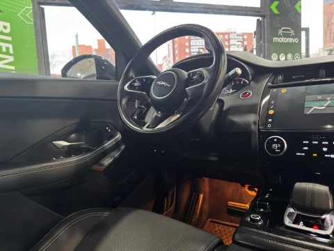 Jaguar E-Pace E-PACE 2.0D I4 R-DYNAMIC BASE AWD AUT. 163