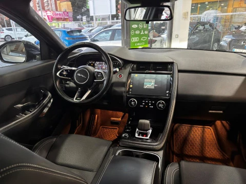 Jaguar E-Pace E-PACE 2.0D I4 R-DYNAMIC BASE AWD AUT. 163