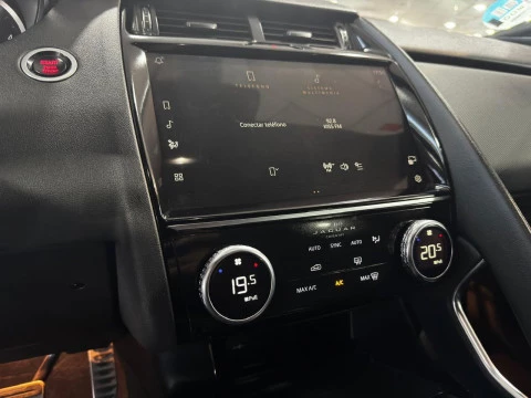 Jaguar E-Pace E-PACE 2.0D I4 R-DYNAMIC BASE AWD AUT. 163