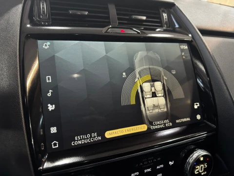 Jaguar E-Pace E-PACE 2.0D I4 R-DYNAMIC BASE AWD AUT. 163