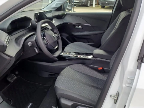 Peugeot e-208 Allure Eléctrico 136 (100 Kw)