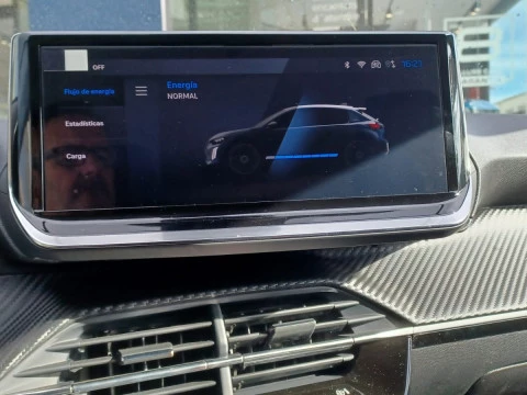 Peugeot e-208 Allure Eléctrico 136 (100 Kw)