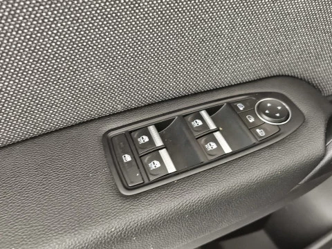 Renault Captur  Gasolina/gas  TCe Techno 74kW GLP