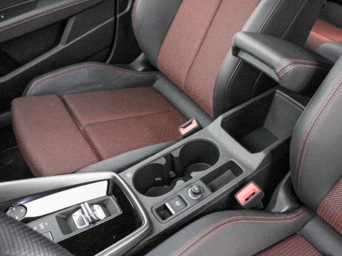 Audi A3 Sportback 1.4 40 TFSI E S TRONIC S LINE SPORTBA 204 5P