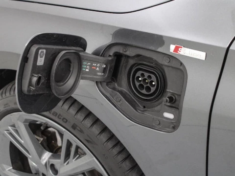 Audi A3 Sportback 1.4 40 TFSI E S TRONIC S LINE SPORTBA 204 5P