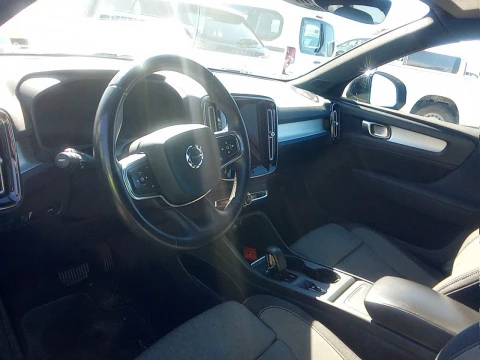 Volvo XC40 1.5 T2 Momentum Pro Auto