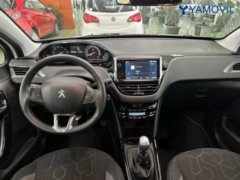 Peugeot 2008 PureTech 110 SANDS Signature 81 kW (110 CV)