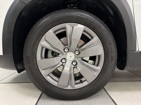 Peugeot 2008 PureTech 110 SANDS Signature 81 kW (110 CV)