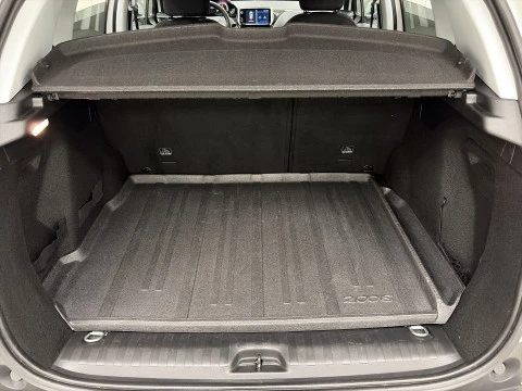 Peugeot 2008 PureTech 110 SANDS Signature 81 kW (110 CV)