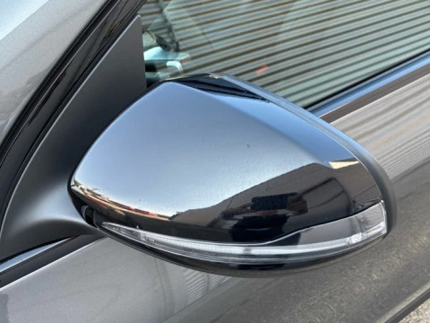 Mercedes-Benz GLA  250 e