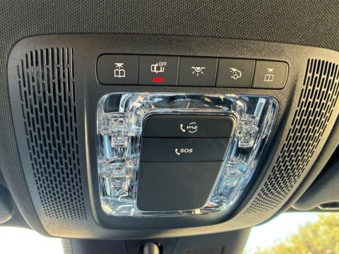 Mercedes-Benz GLA  250 e