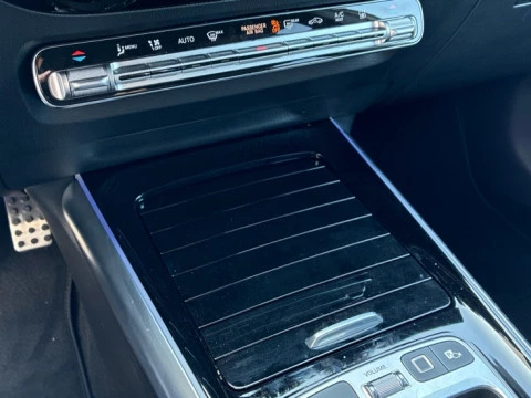 Mercedes-Benz GLA  250 e