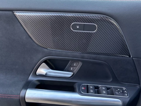 Mercedes-Benz GLA  250 e