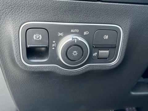 Mercedes-Benz GLA  250 e