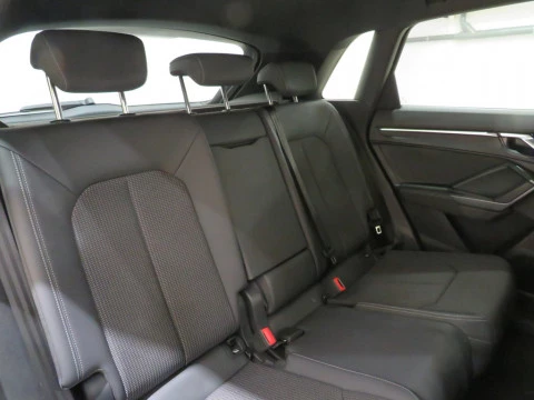 Audi Q3 Black line 35 TDI 110 kW (150 CV) S tronic