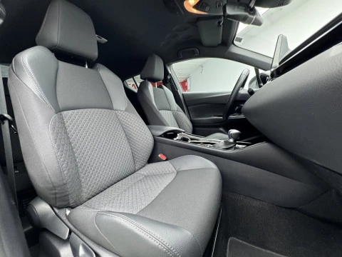 Toyota C-HR 2.0 180H Advance