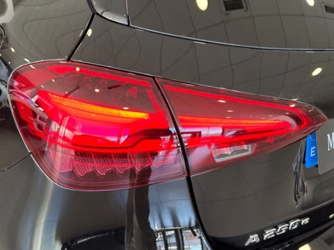 Mercedes-Benz Clase A  250 e MG Line (EURO 6e)