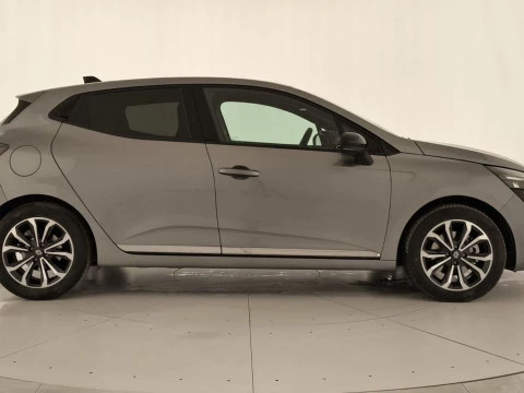 Renault Clio Techno E-Tech full hybrid 145 (103kw)