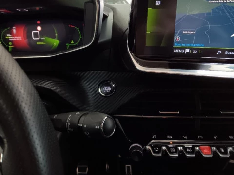 Peugeot 2008 1.2 PURETECH 130 S&S GT 5P