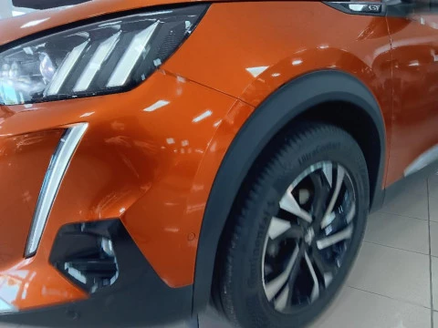 Peugeot 2008 1.2 PURETECH 130 S&S GT 5P