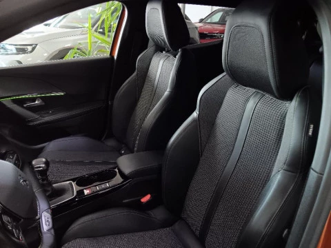 Peugeot 2008 1.2 PURETECH 130 S&S GT 5P